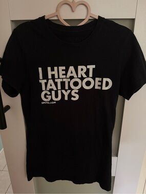 I Heart Tattooed Guys Graphic T-Shirt Black Women’s Tee